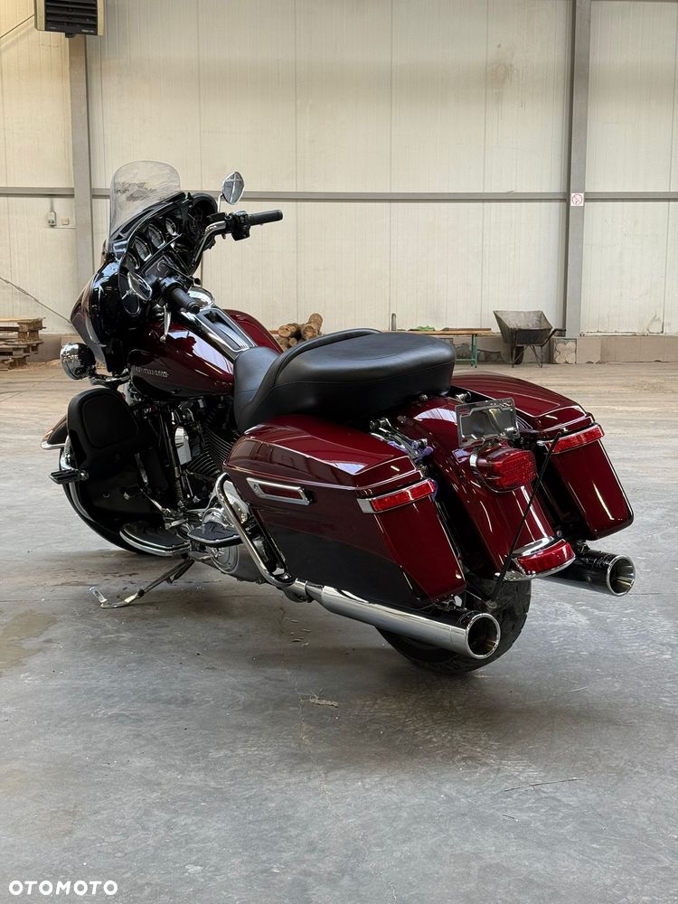 Harley-Davidson FLHTCU Ultra - 10
