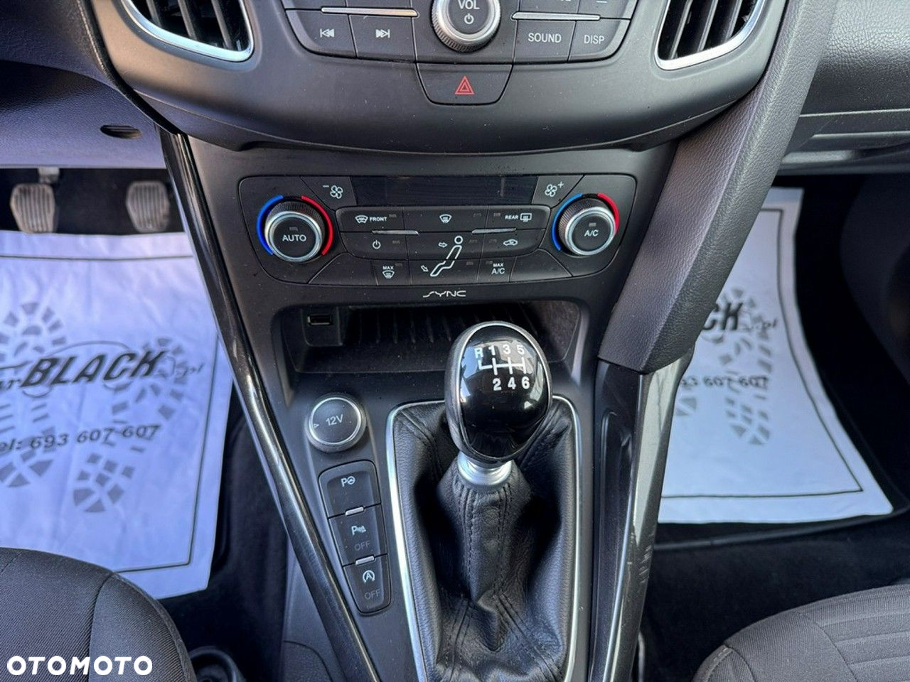 Ford Focus - 13
