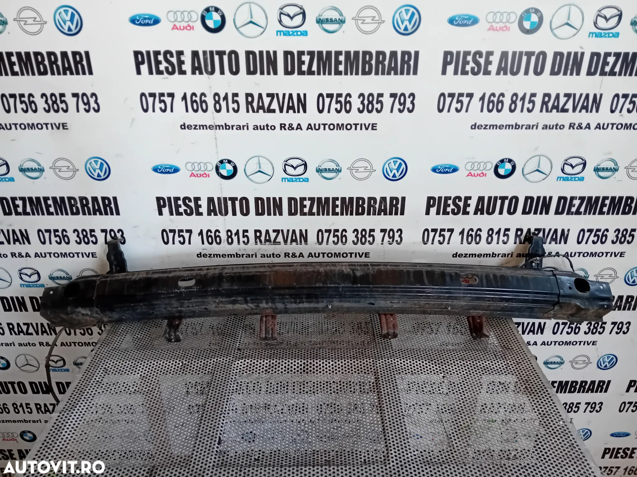 Armatura Bara Spate Hyundai Santa Fe 2 II An 2006-2012 - 2