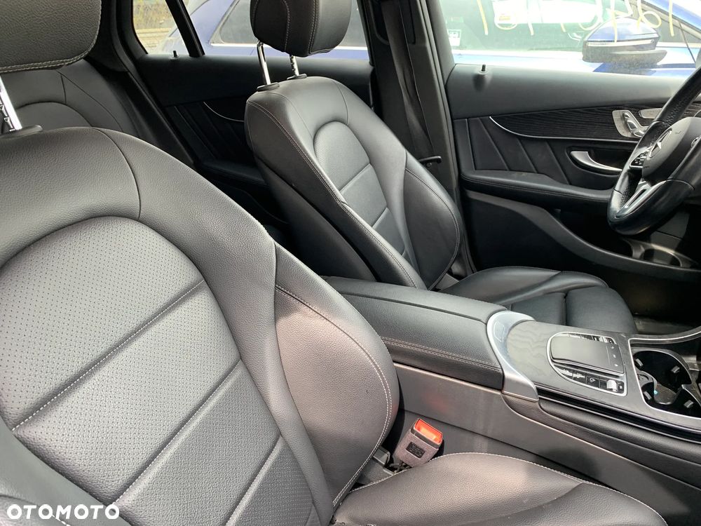 Mercedes-Benz GLC 300 4Matic 9G-TRONIC Edition Avantgarde - 11