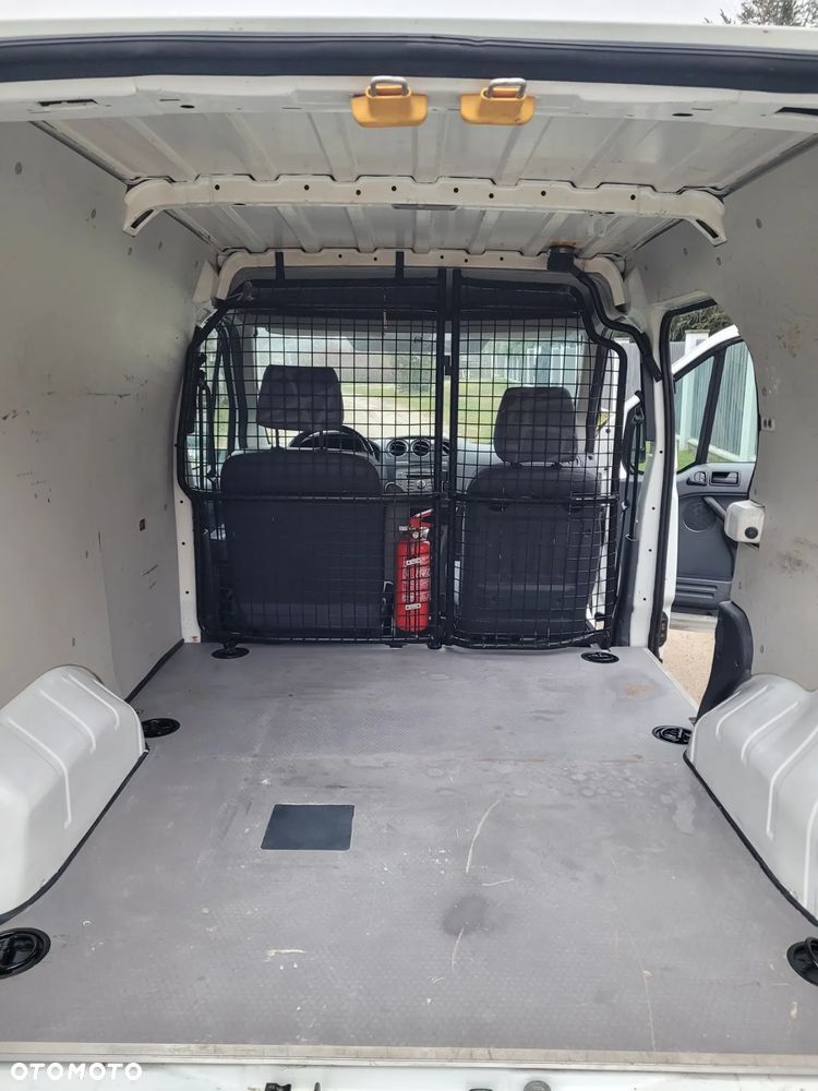 Ford Turneo Connect - 24