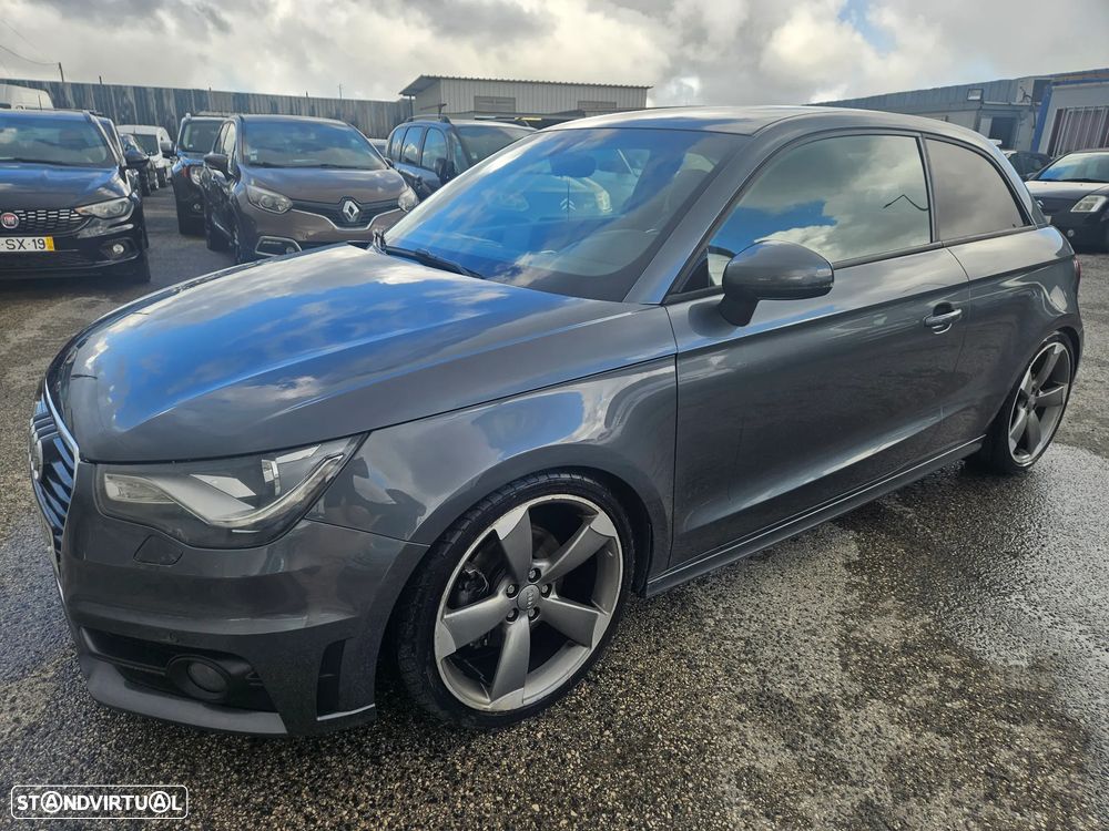 Audi A1 2011 photo 2
