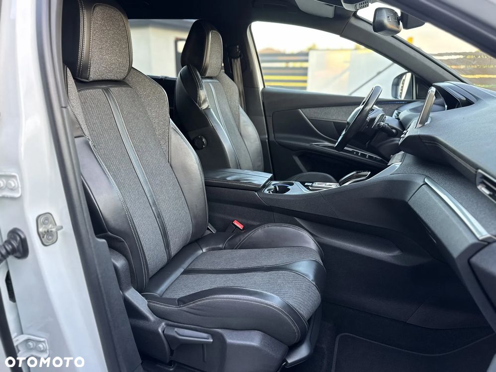 Peugeot 5008 - 29