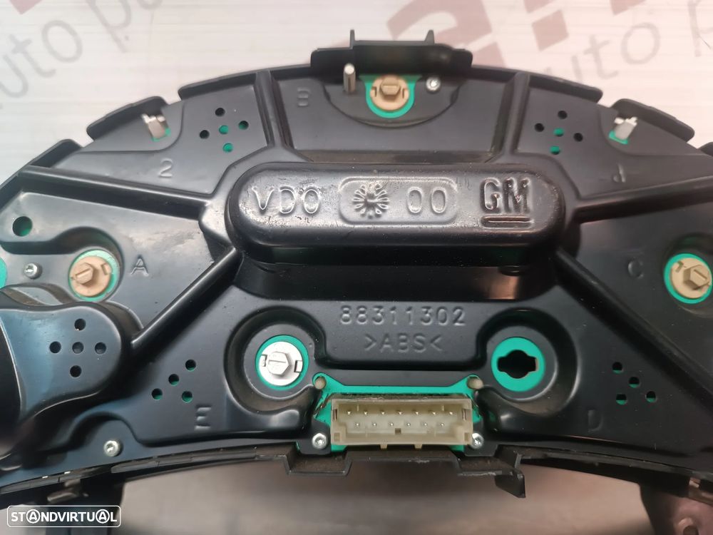 QUADRANTE OPEL CORSA C 1.2 1.4i (FUNDO BRANCO) REF 09166823 - 2