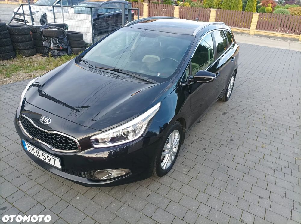 Kia Ceed 1.6 CRDi 128 ISG Platinum Edition - 17