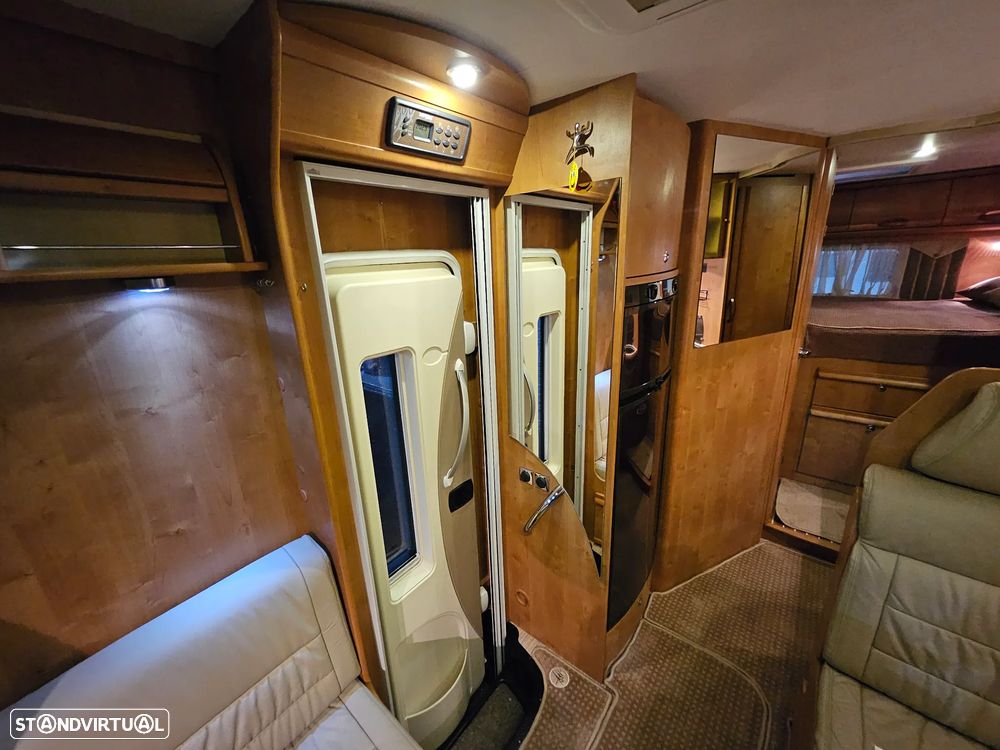 Rapido Le Randonneur 9083DF CHASSI AL-KO CAMA TRANSVERSAL + BASCULANTE - 42