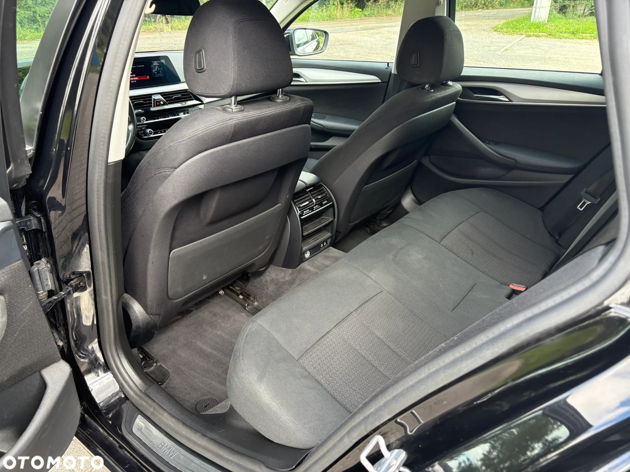 BMW Seria 5 520d Touring - 9