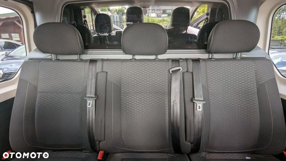 Opel Vivaro - 15