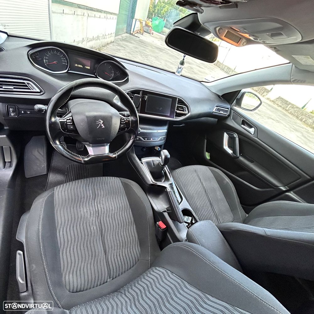 Peugeot 308 - 4