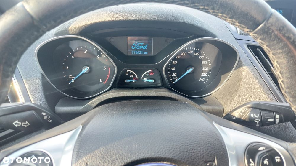 Ford Kuga - 6