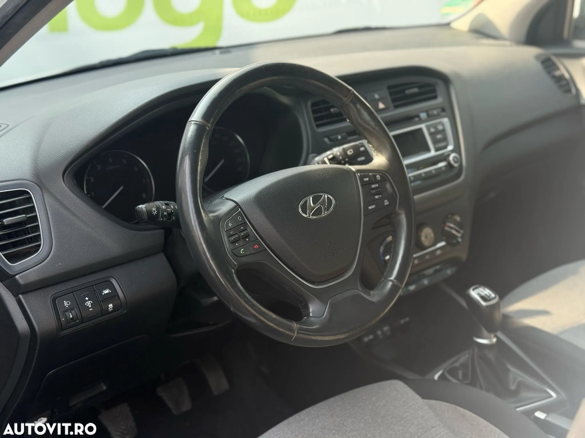 Hyundai i20 1.4 YES! Silver - 29