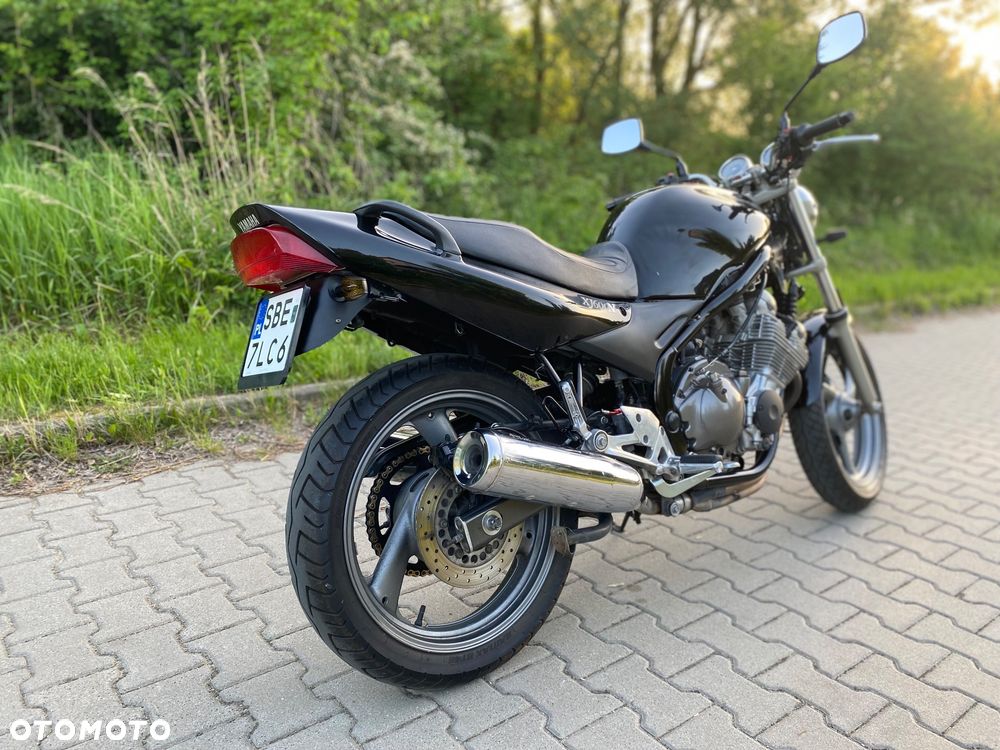 Yamaha XJ - 6