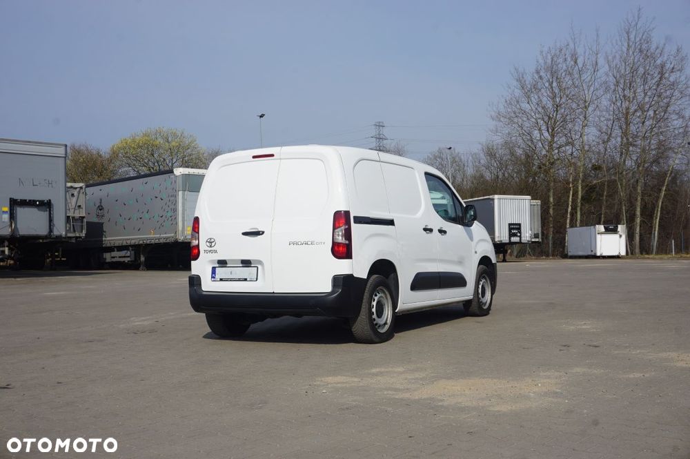 Toyota Proace City - 4