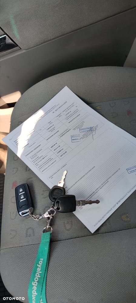 Volkswagen Caravelle - 15