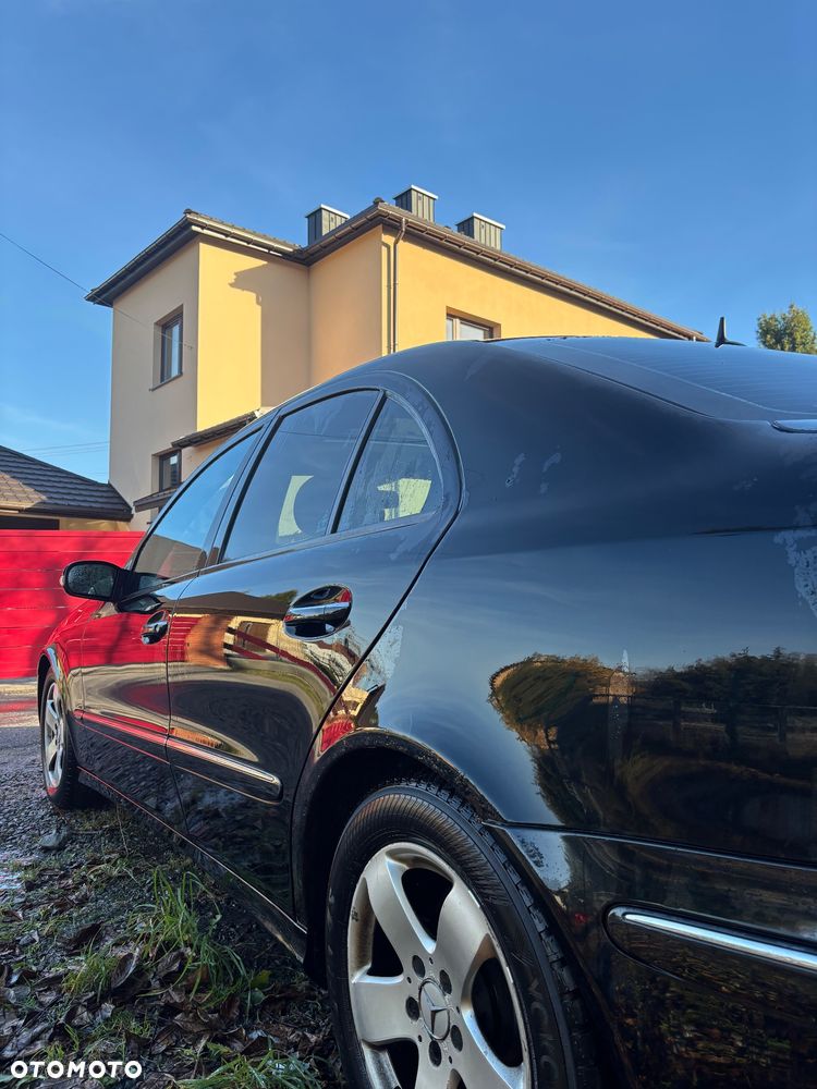 Mercedes-Benz Klasa E 320 CDI 4-Matic Avantgarde - 22