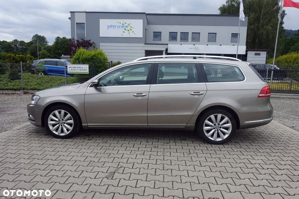 Volkswagen Passat 2.0 TDI DSG BlueMotion Technology Comfortline - 10