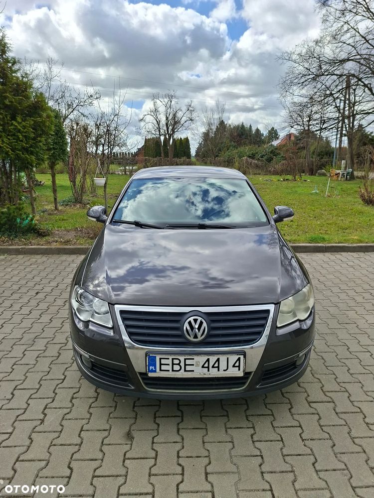 Volkswagen Passat 2.0 TDI DPF Highline - 1