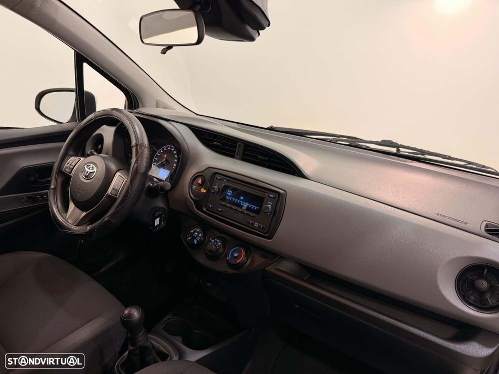 Toyota Yaris 1.0 VVT-i - 11