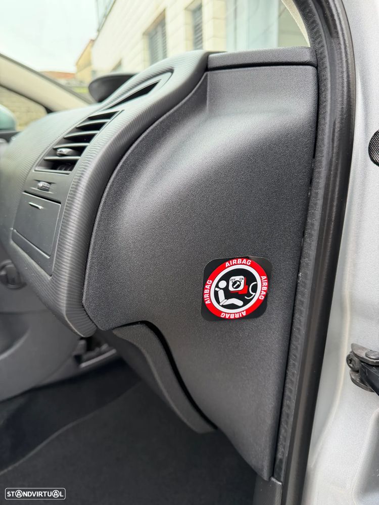 Citroën C4 1.6 HDi 110 SX - 34