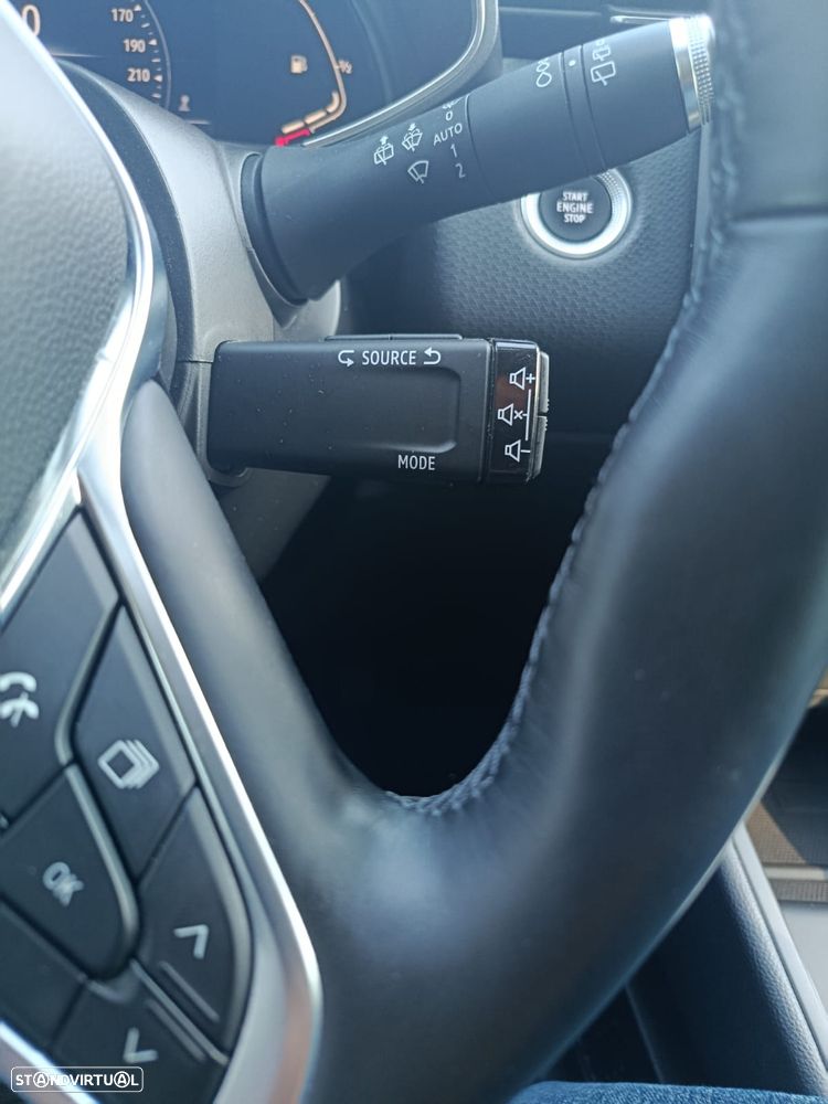 Renault Clio TCe 100 INTENS - 21