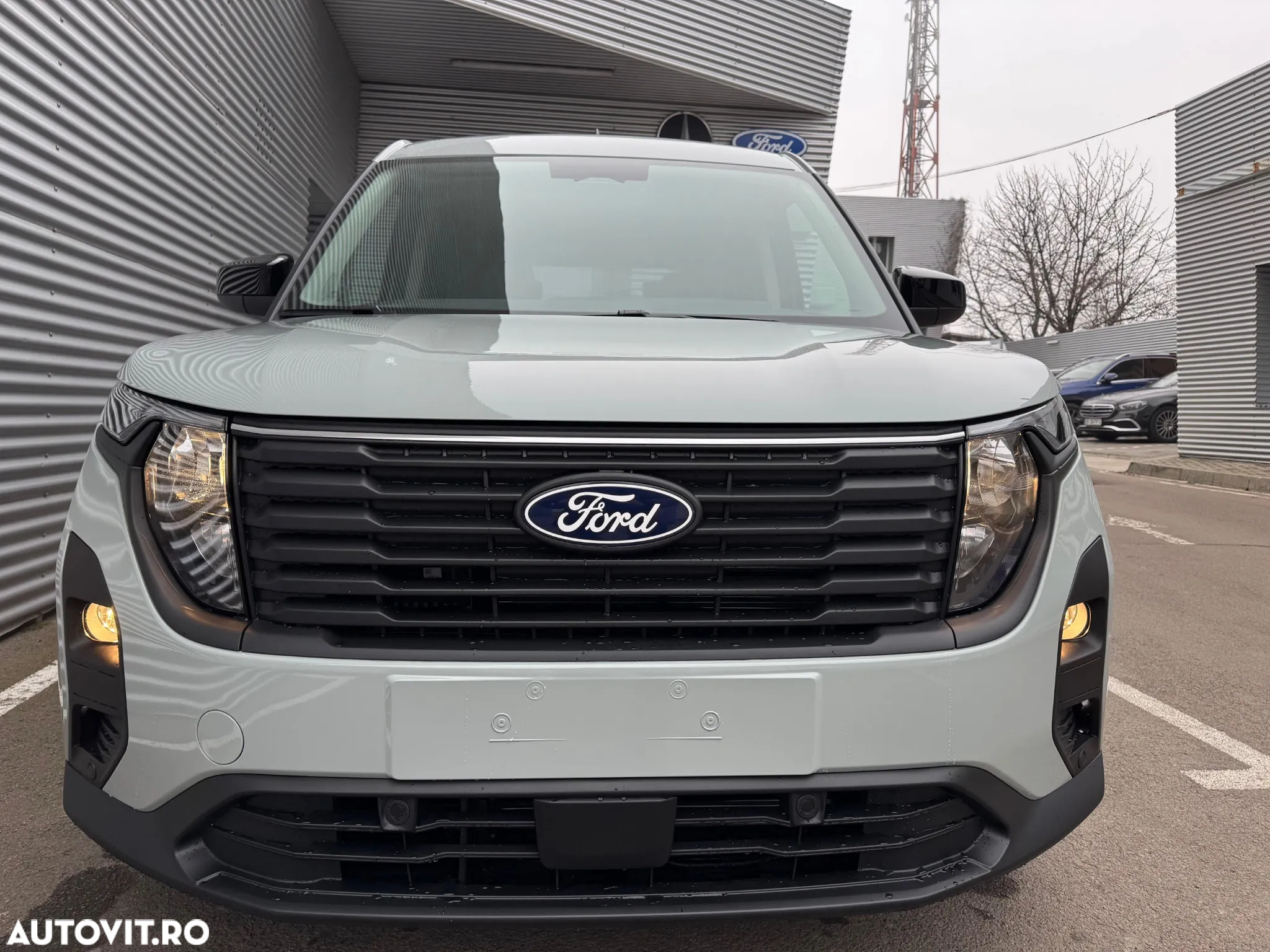 Ford Tourneo Courier - 24