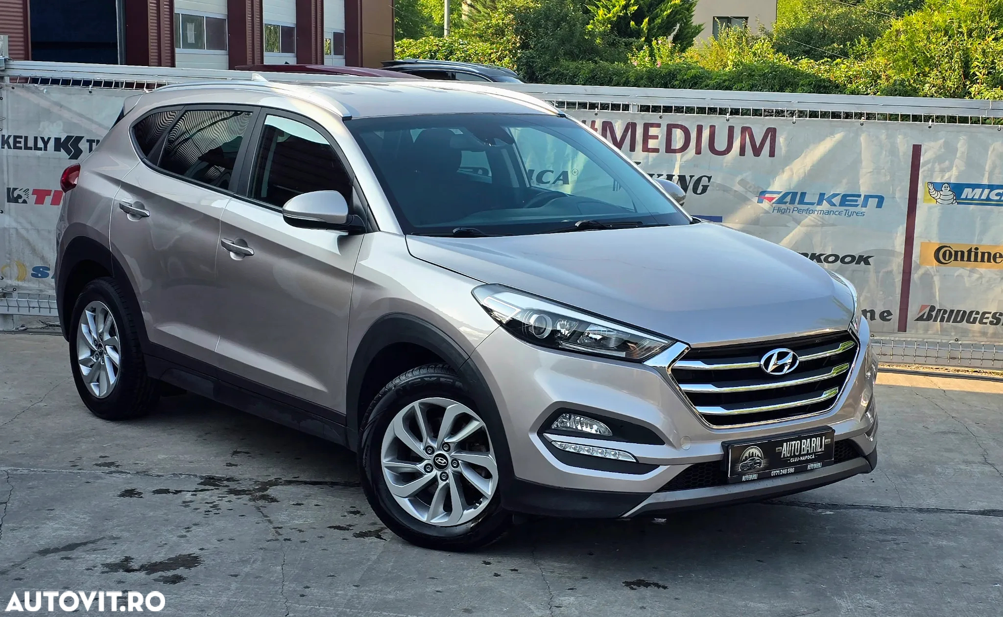 Hyundai Tucson 2.0 CRDI 4WD Automatik Advantage - 31