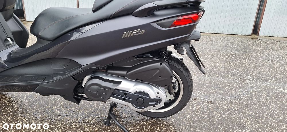 Piaggio MP-3 - 7