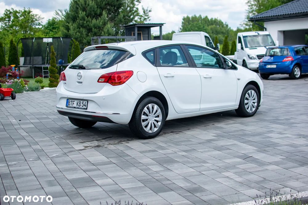Opel Astra - 18