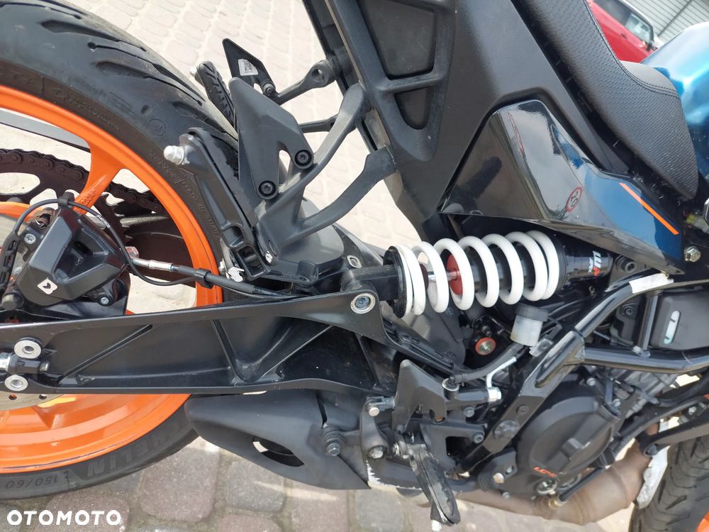 KTM Duke - 13