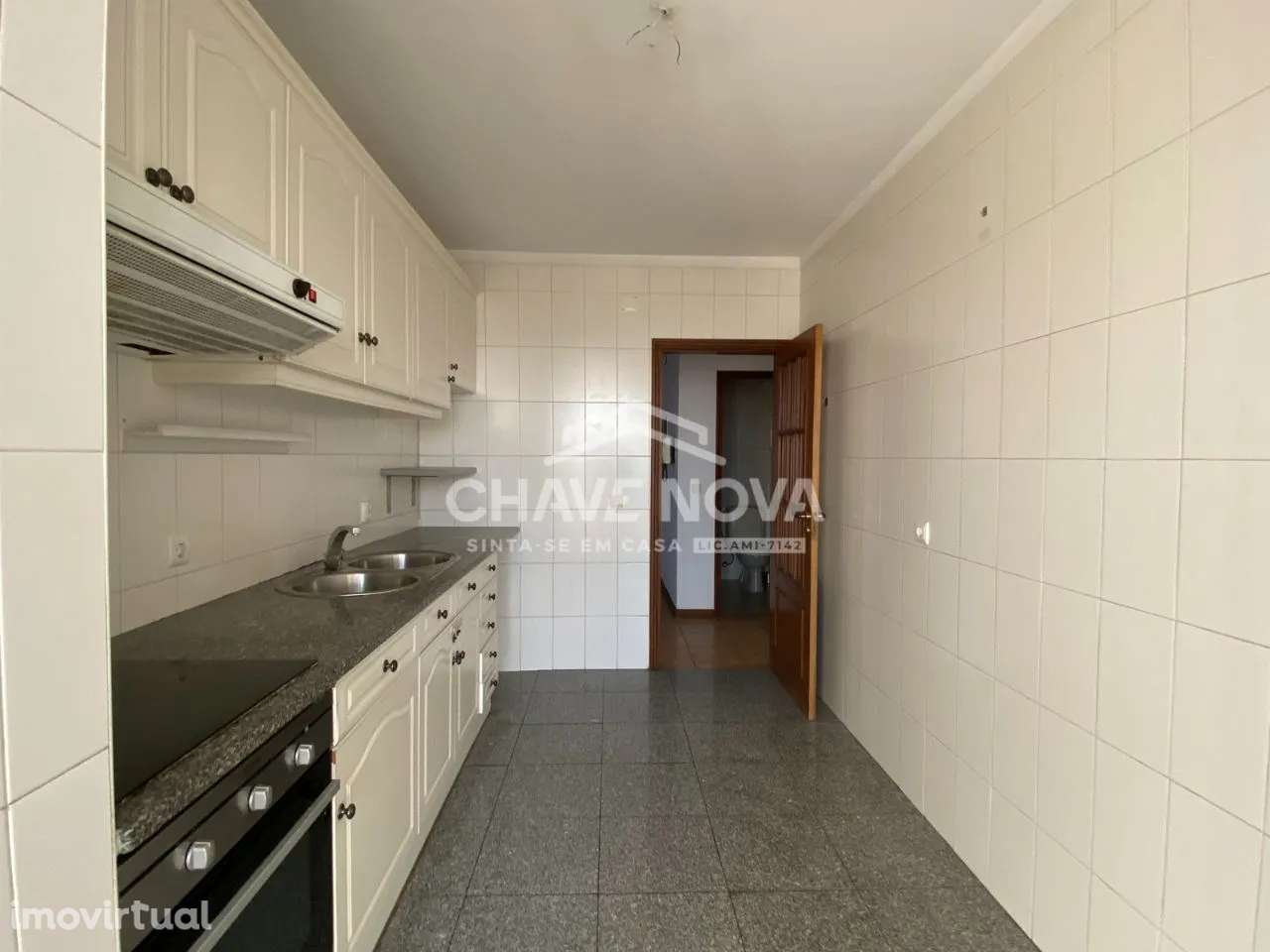 T2 em Vilar do Paraíso - Grande imagem: 5/15