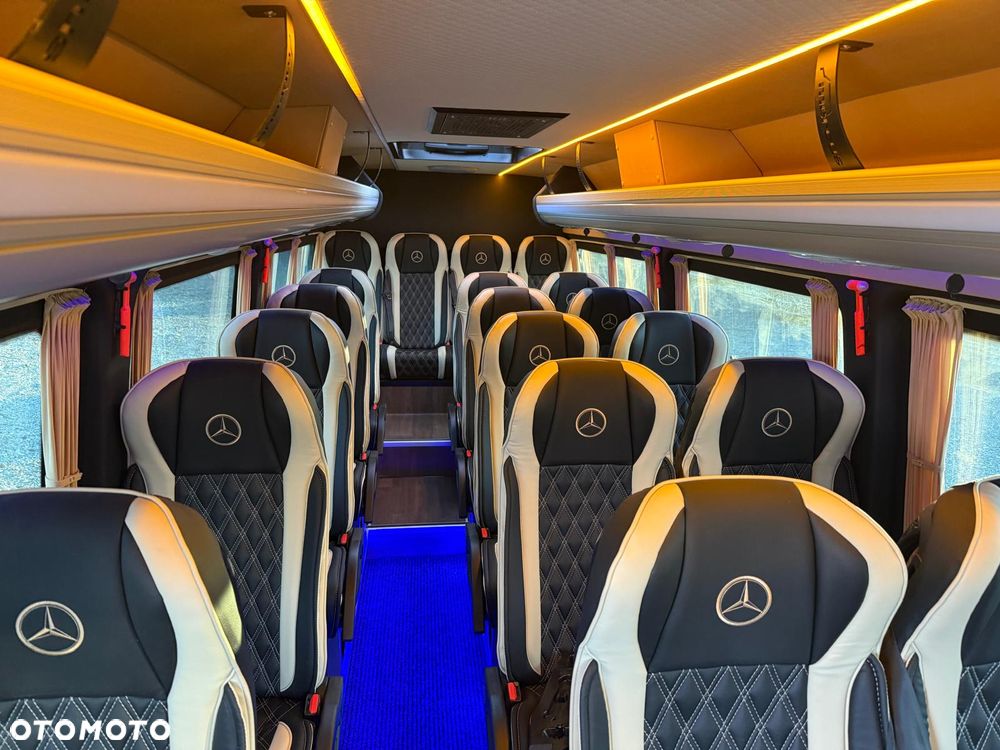 Mercedes-Benz Sprinter 519 - 31