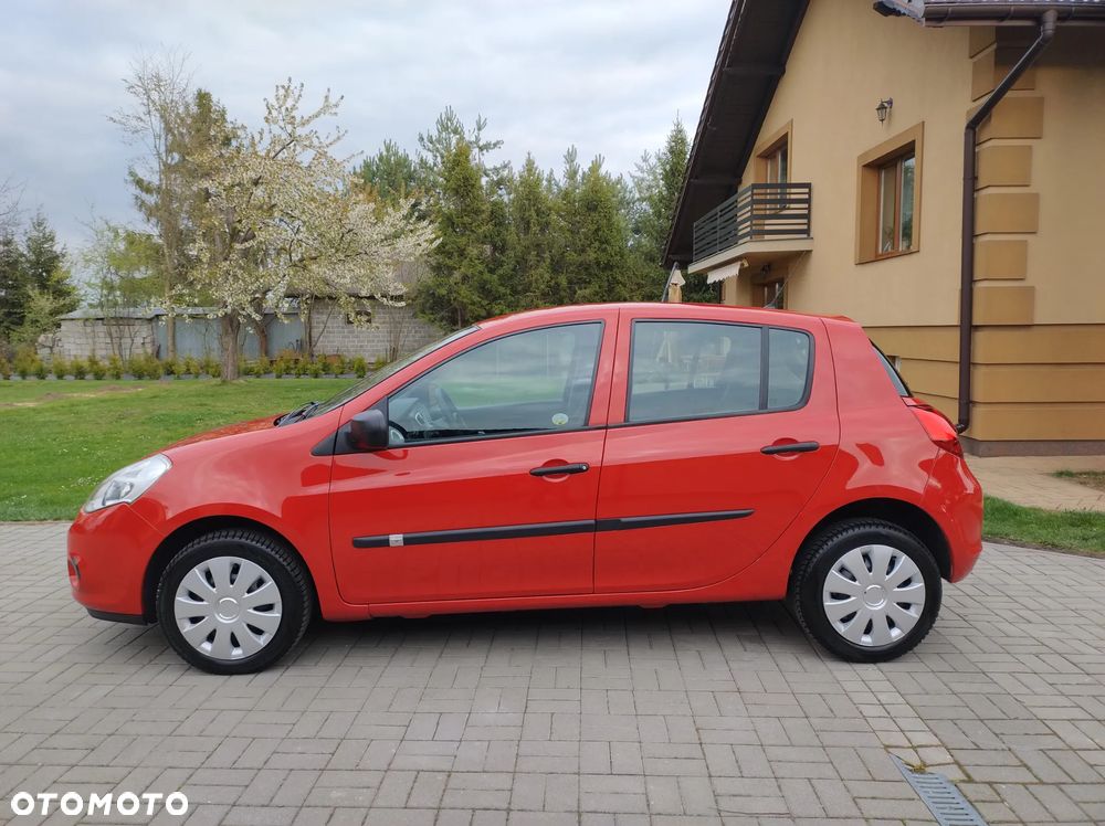 Renault Clio 1.2 16V 75 Dynamique - 12