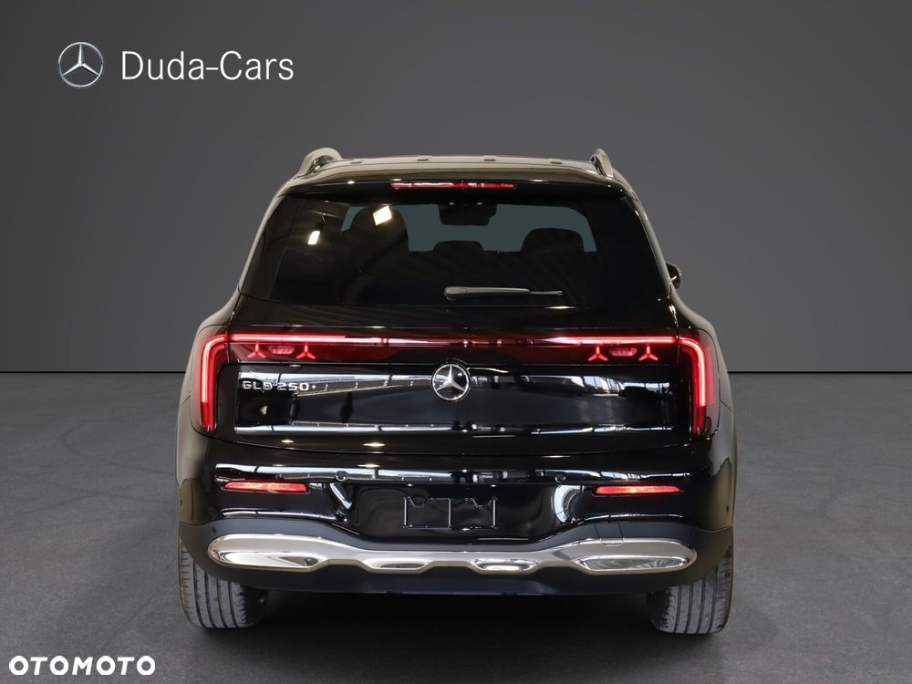 Mercedes-Benz GLB - 4