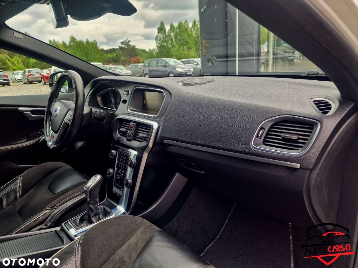 Volvo V40 - 23