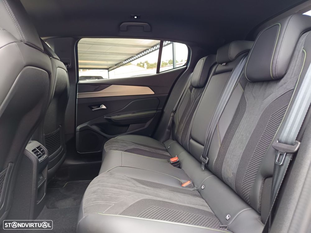 Peugeot 408 180 e-EAT8 GT - 50