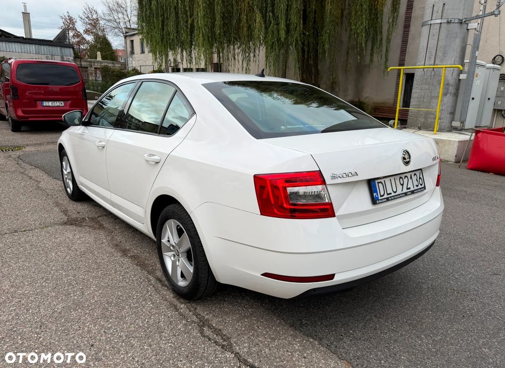 Skoda Octavia 1.6 TDI Ambition - 4
