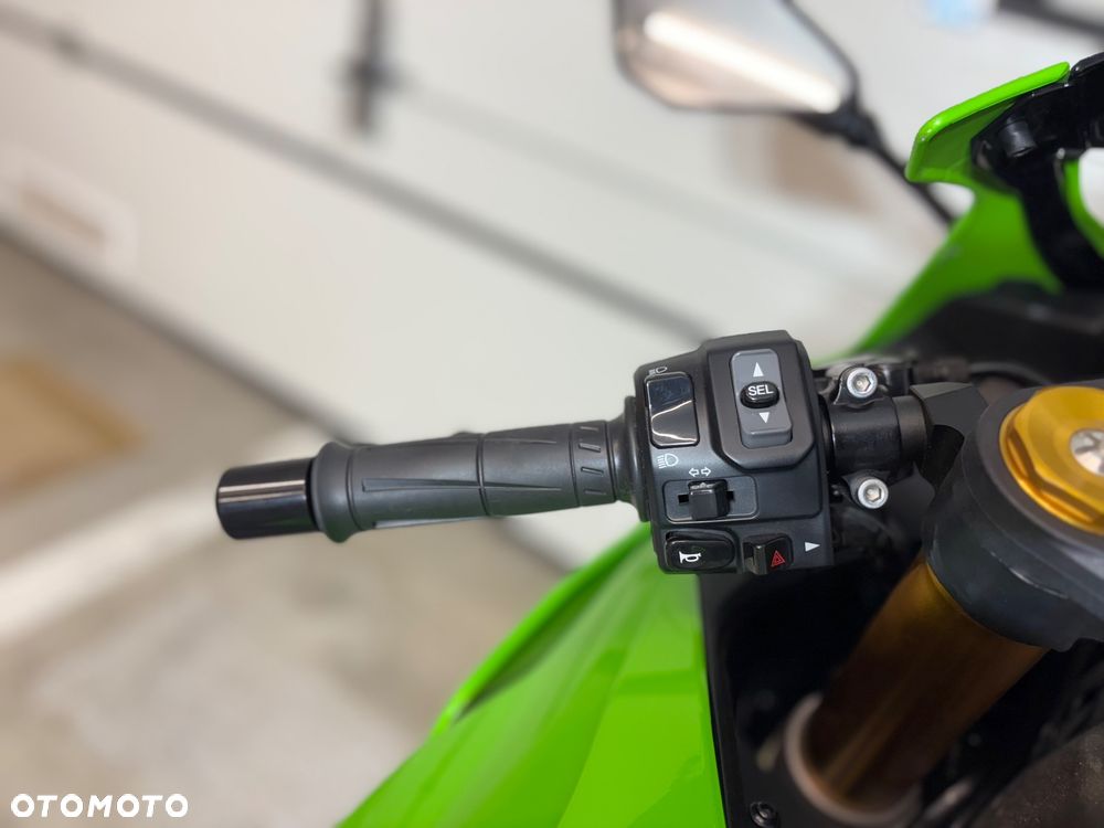 Kawasaki ZX - 27