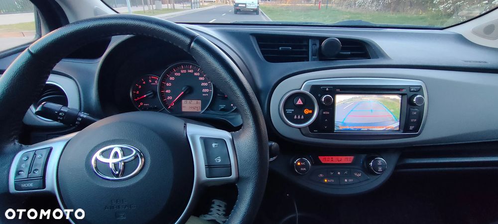 Toyota Yaris 1.4 D-4D Prestige - 2