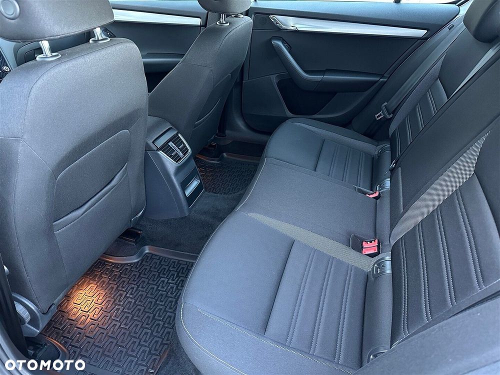 Skoda Octavia 1.5 TSI ACT Ambition - 11