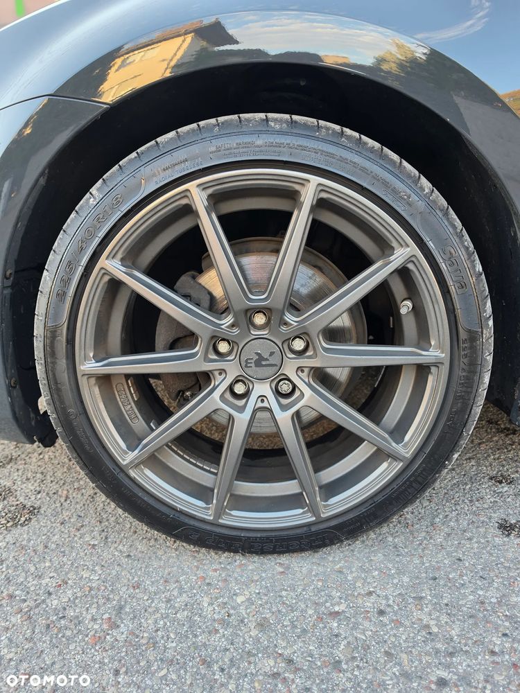 Volkswagen Golf 1.6 TDI Comfortline DSG - 16