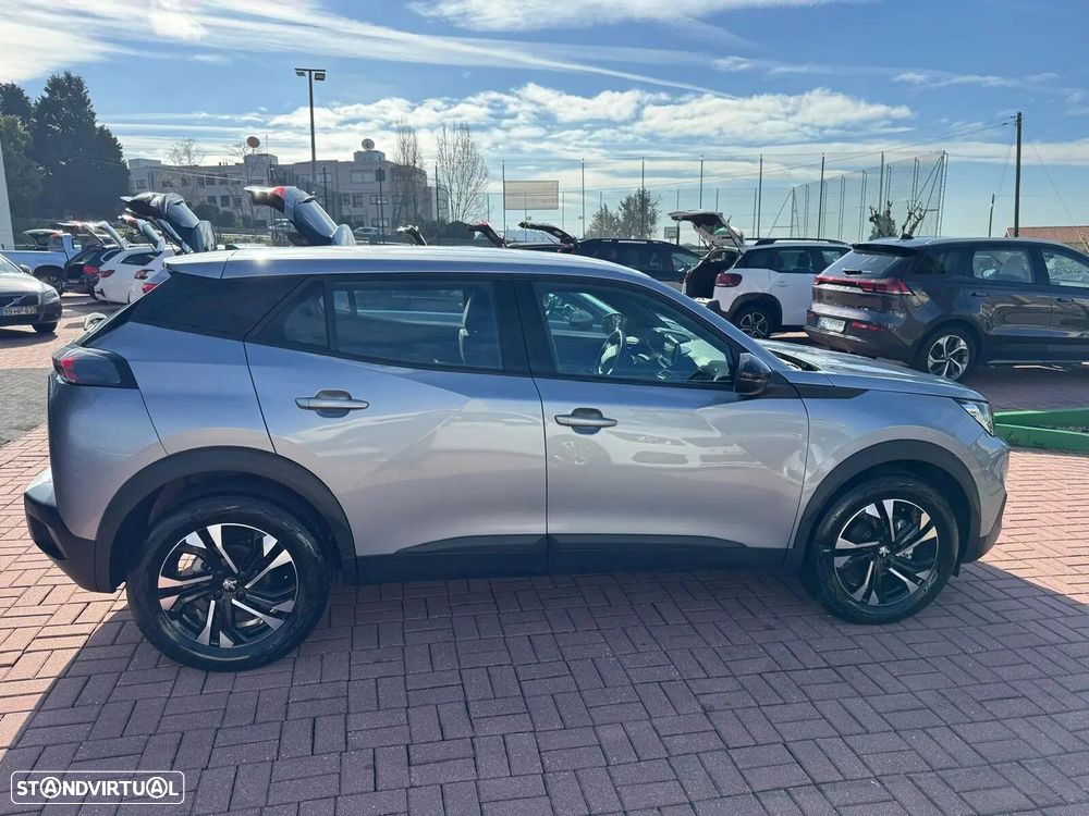 Peugeot 2008 1.2 PureTech Style - 12