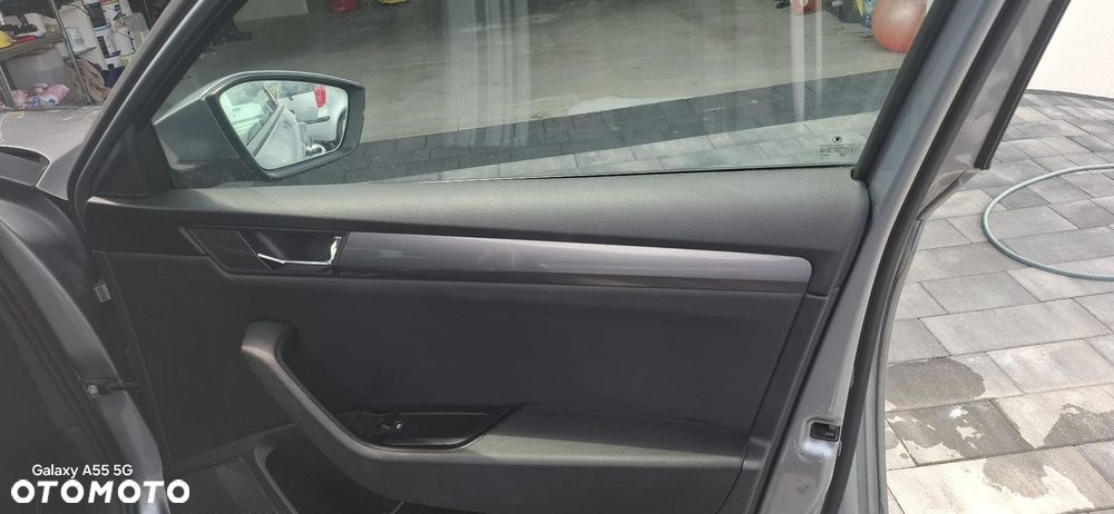 Skoda Superb 2.0 TDI Active - 36