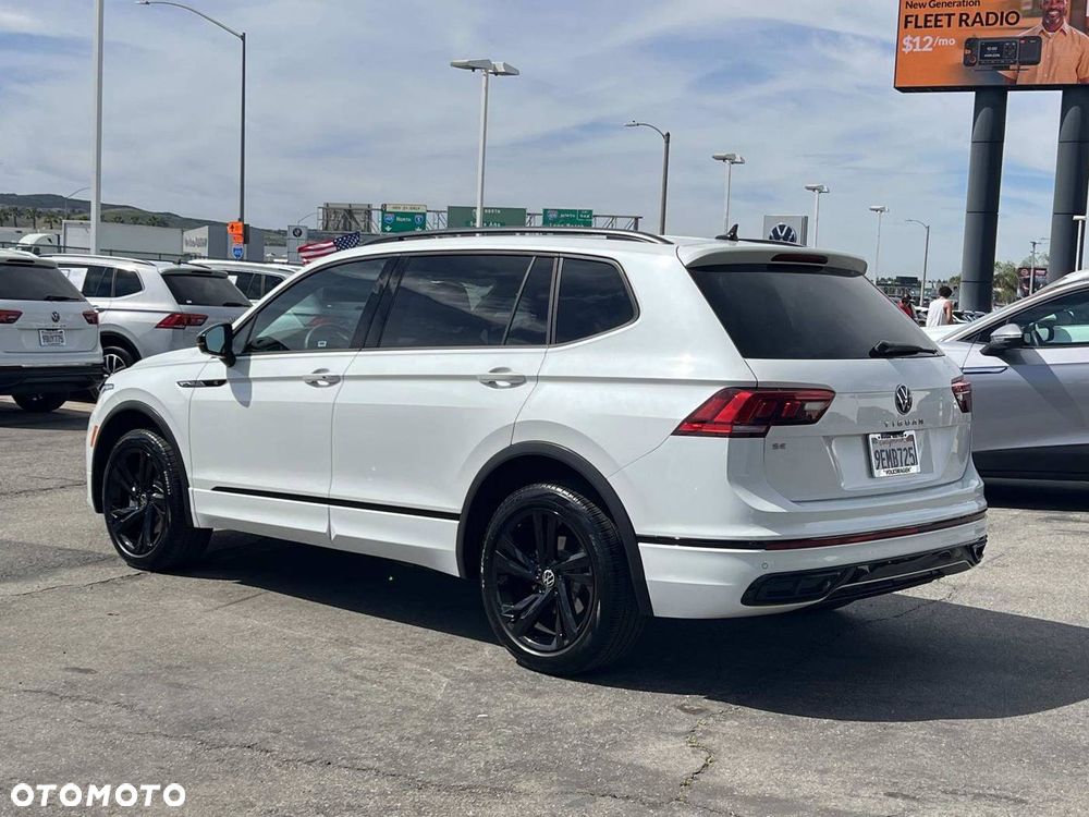 Volkswagen Tiguan - 4