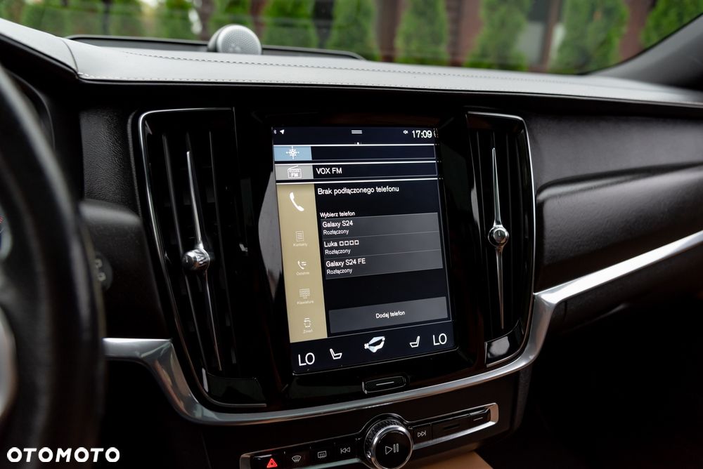 Volvo V90 Cross Country D5 AWD Geartronic Pro - 36