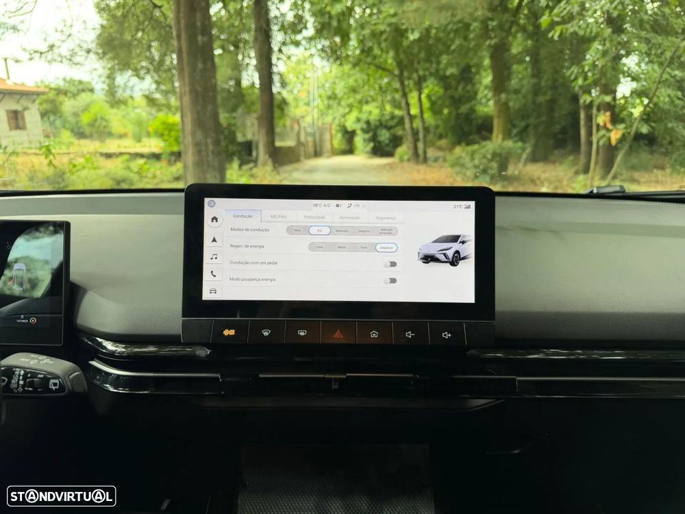 MG MG4 77 kWh Extended Range Luxury - 20