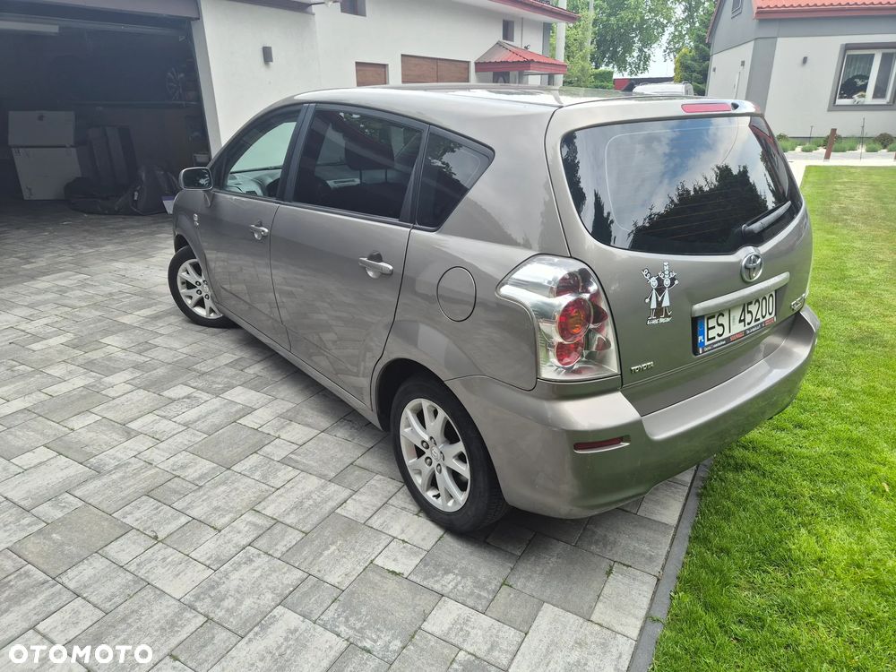 Toyota Corolla Verso 2.0 D-4D - 6