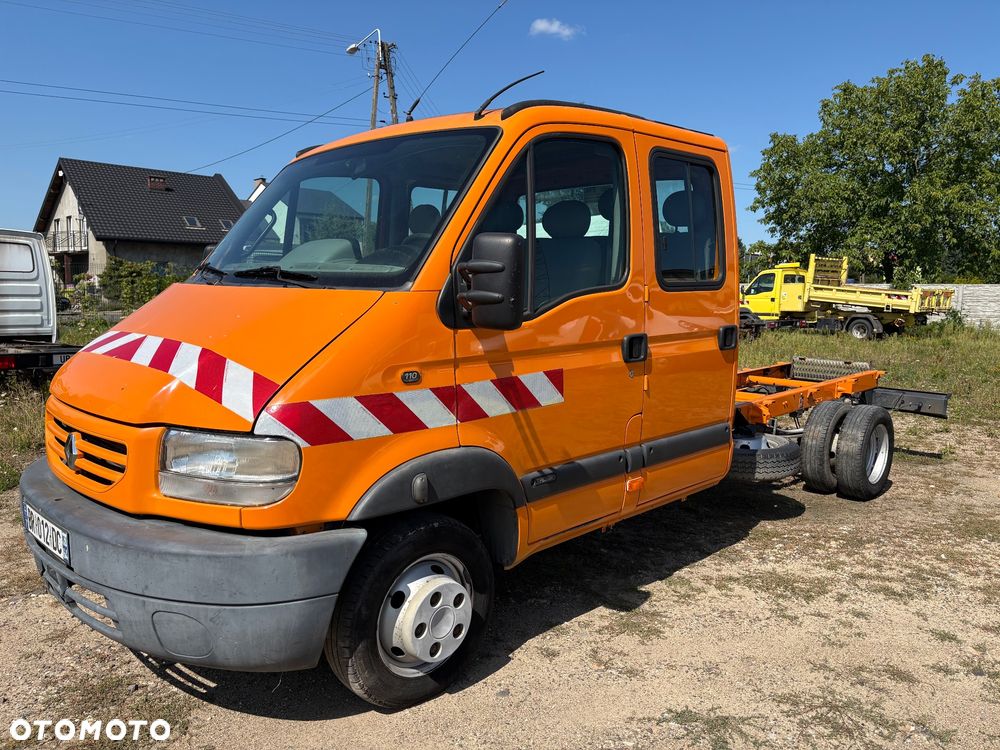 Renault mascott - 1