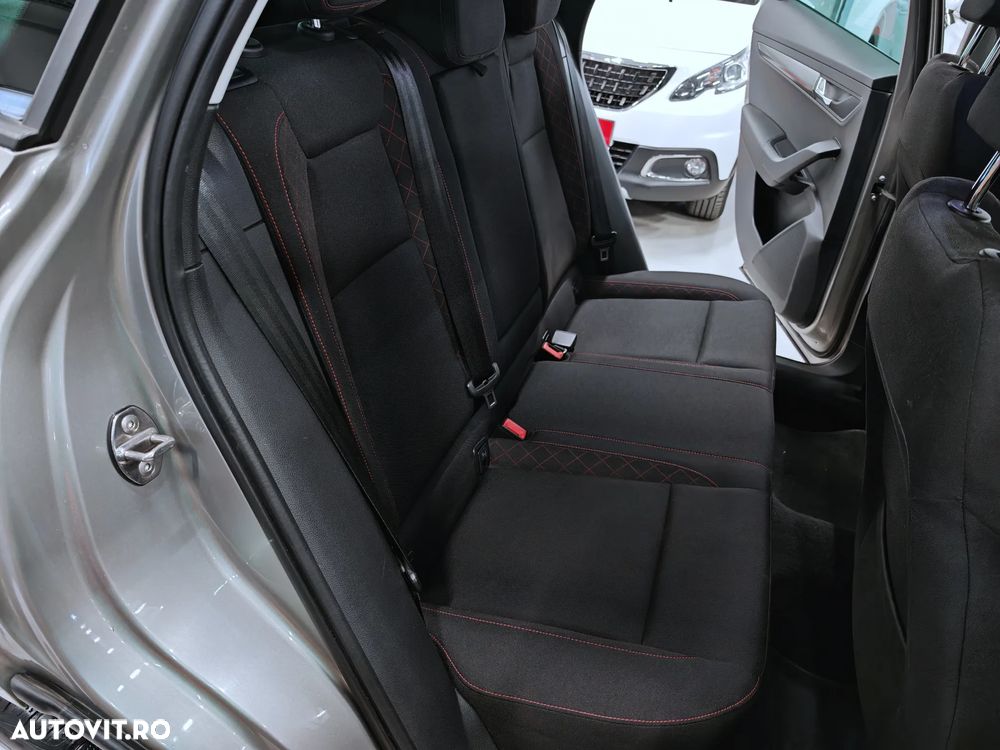 Skoda Karoq 1.6 TDI DSG Ambition - 30