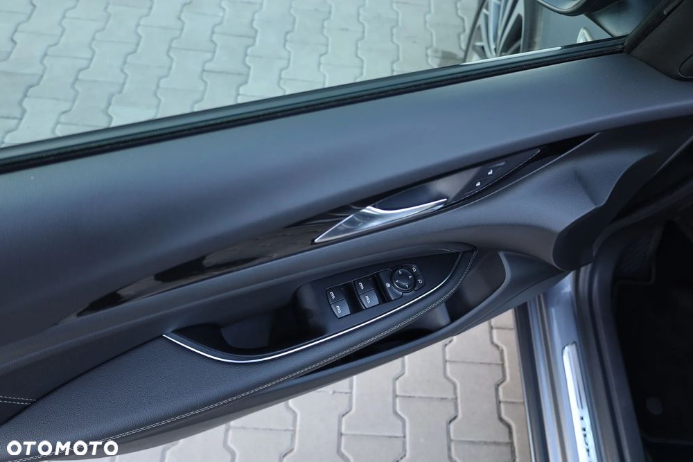 Opel Insignia 2.0 CDTI 4x4 Innovation S&S - 27