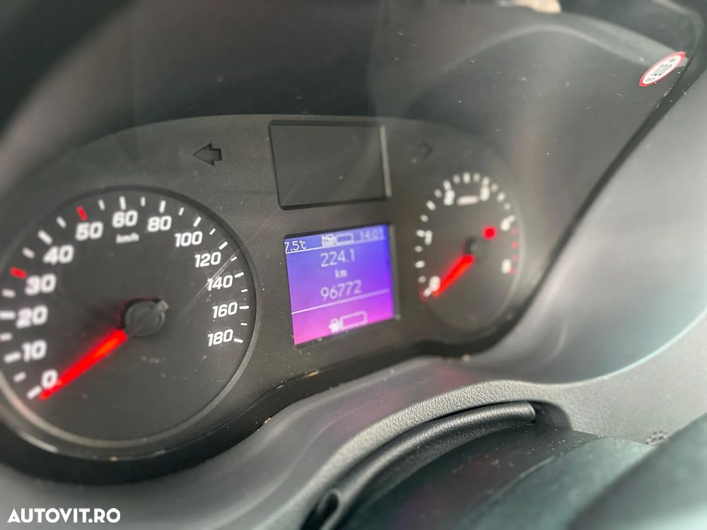Mercedes-Benz Sprinter - 2